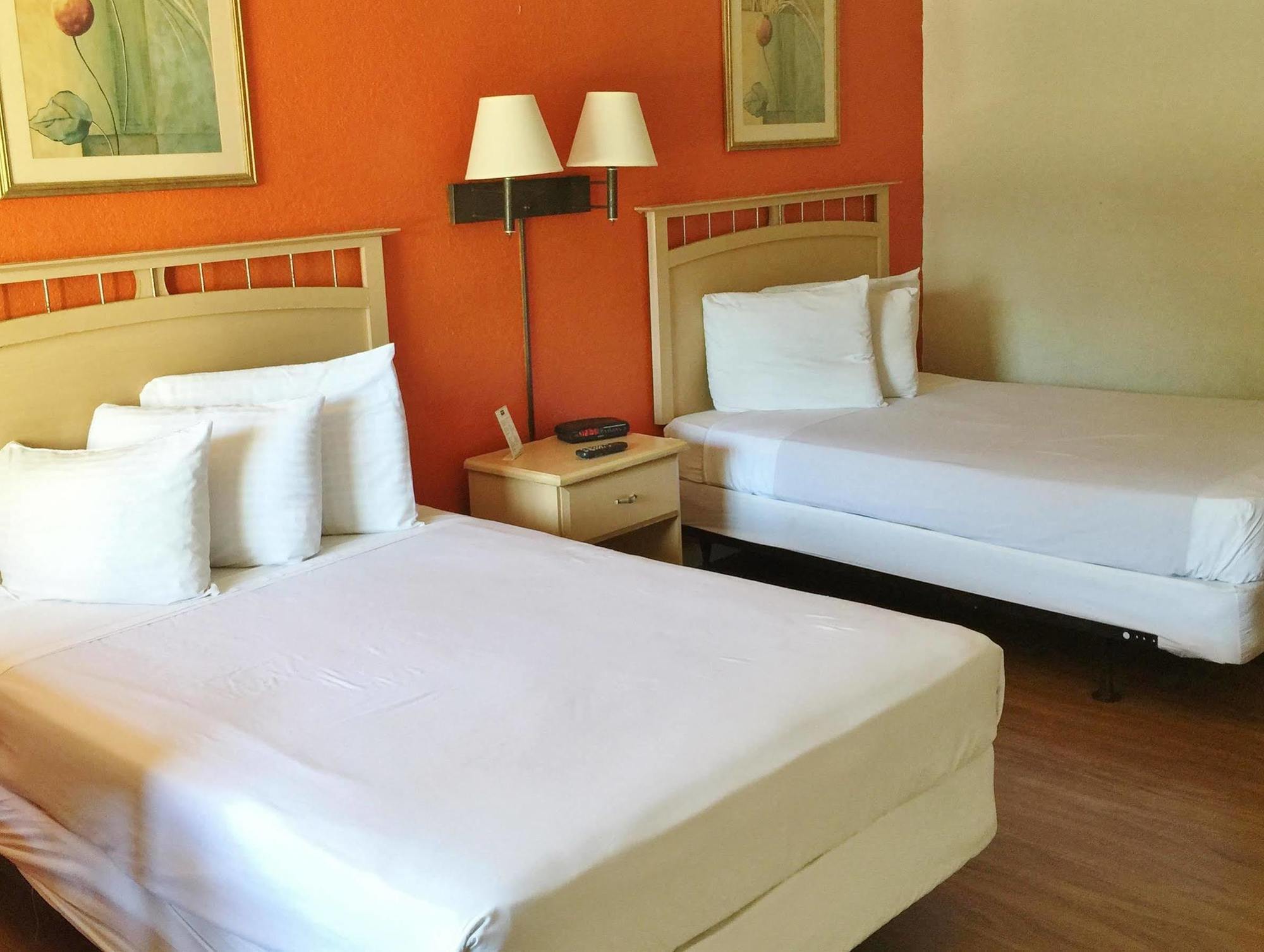 Country Hearth Inn- คิสซิมมี ภายนอก รูปภาพ