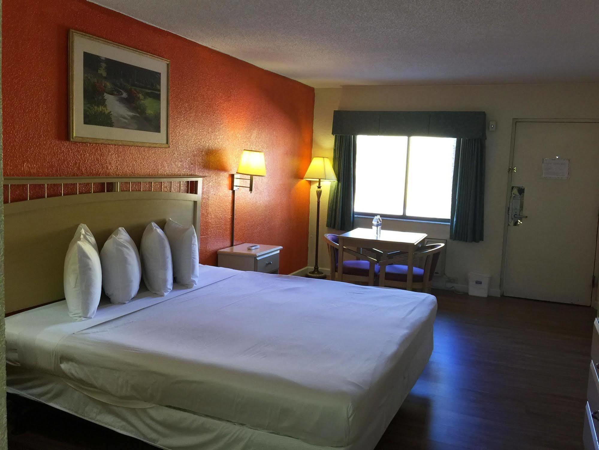 Country Hearth Inn- คิสซิมมี ภายนอก รูปภาพ