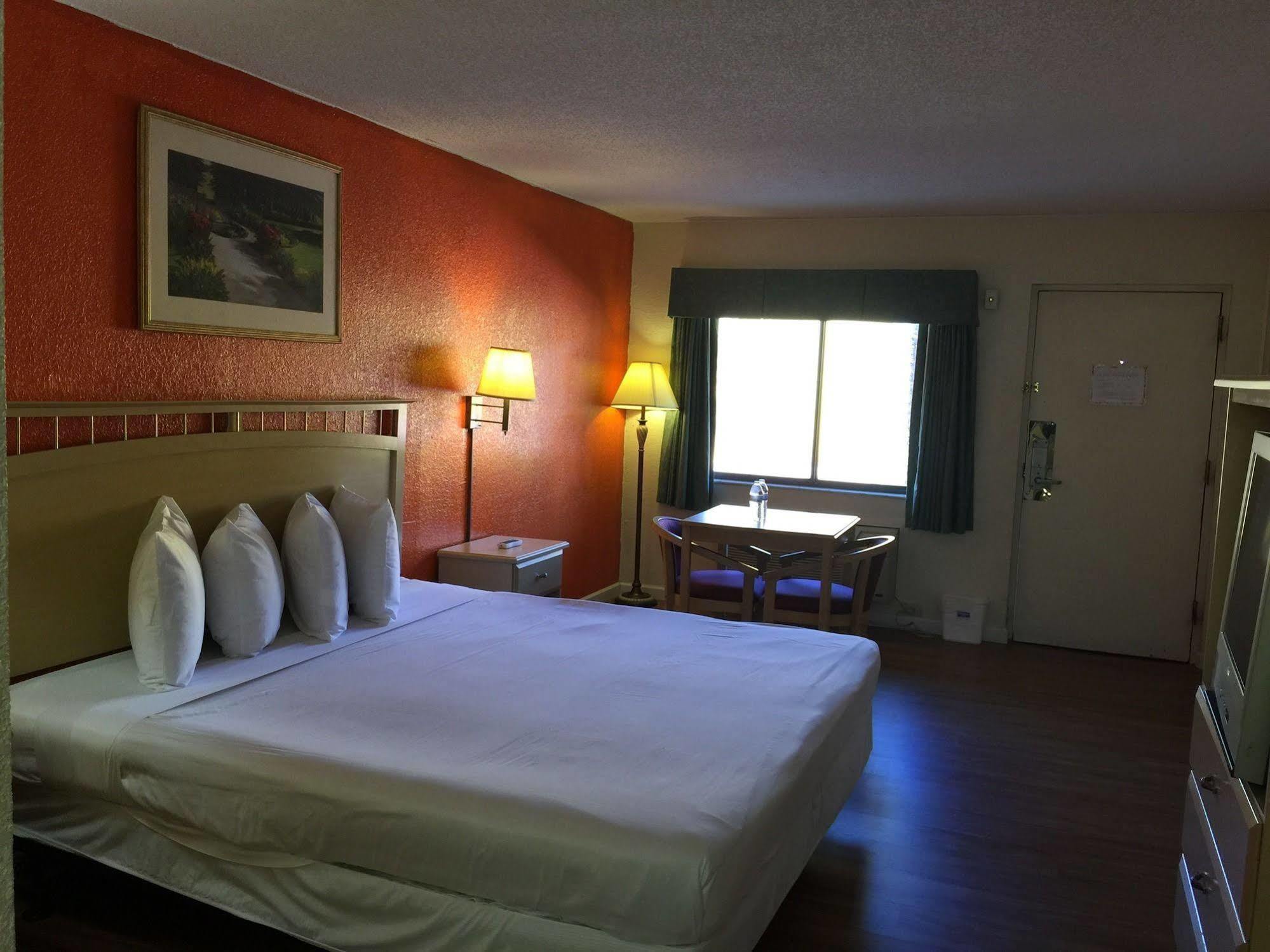 Country Hearth Inn- คิสซิมมี ภายนอก รูปภาพ